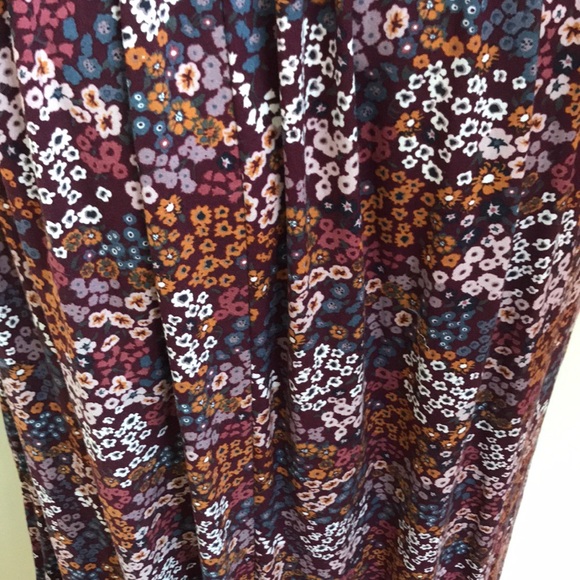 Floral Dress w/ Smocked Bodice / Tulip 3/4 length sleeves - Picture 13 of 16